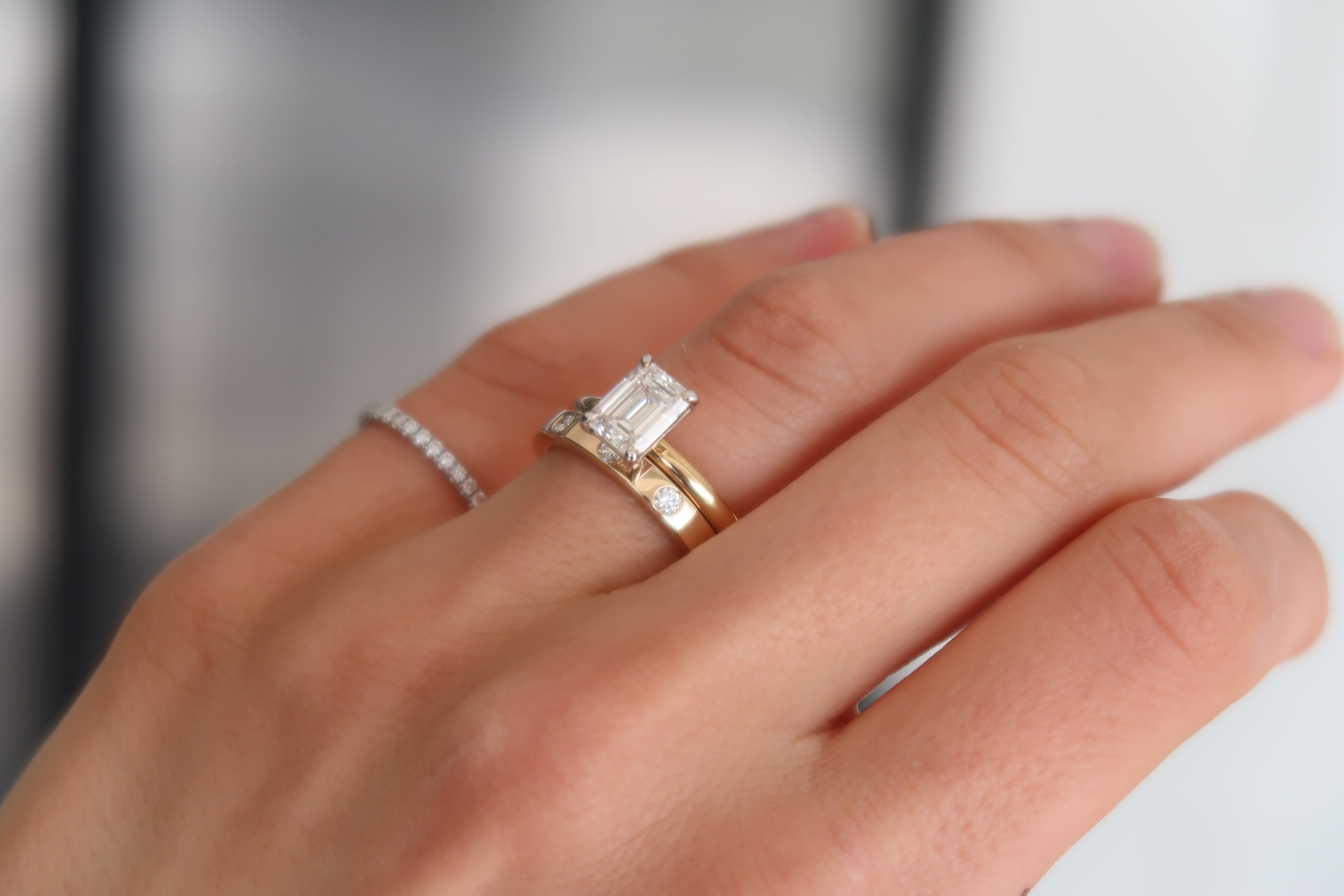 Flush-set Diamond Band