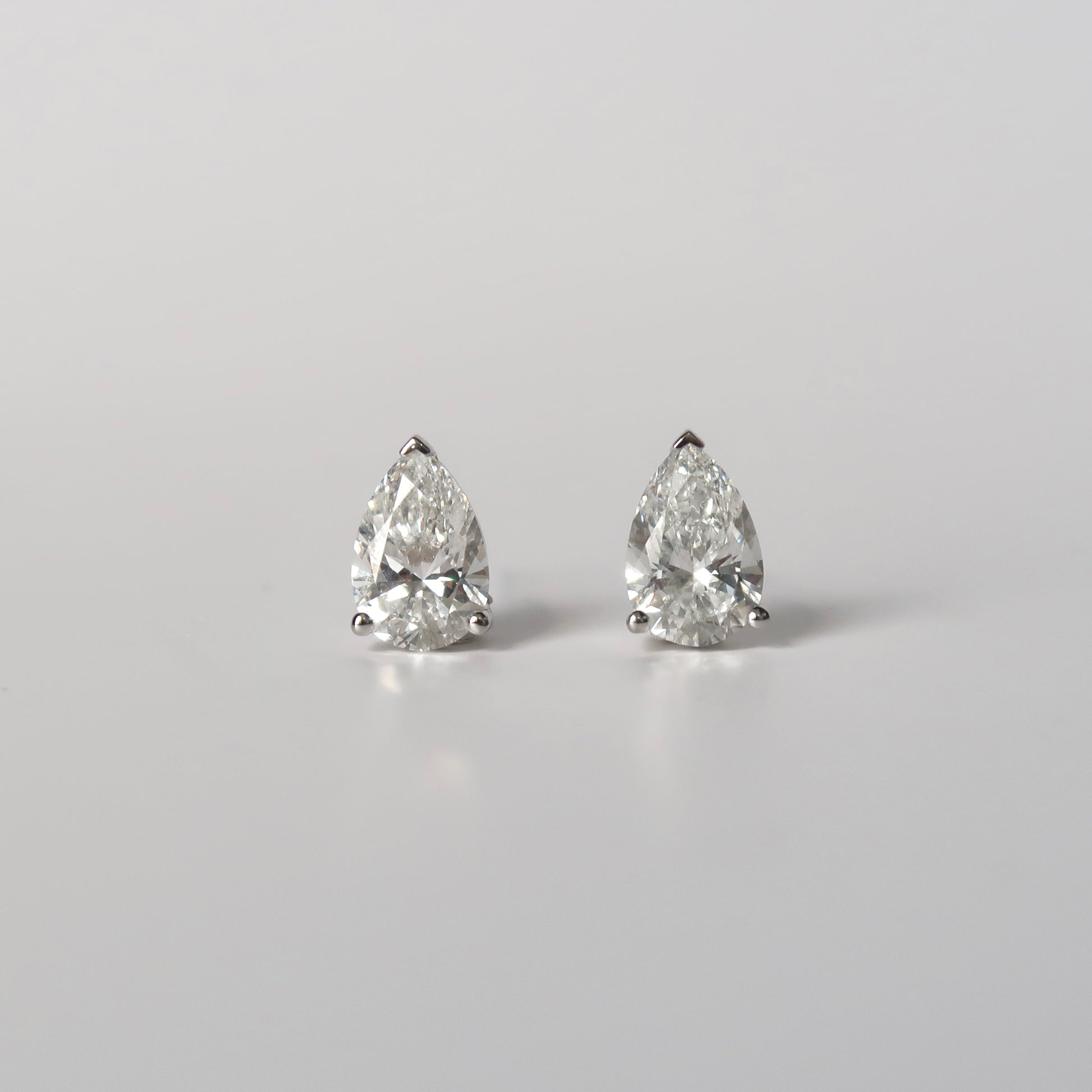 Pear Studs 3.00 ct