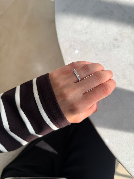 Oval Band 1.20 ct