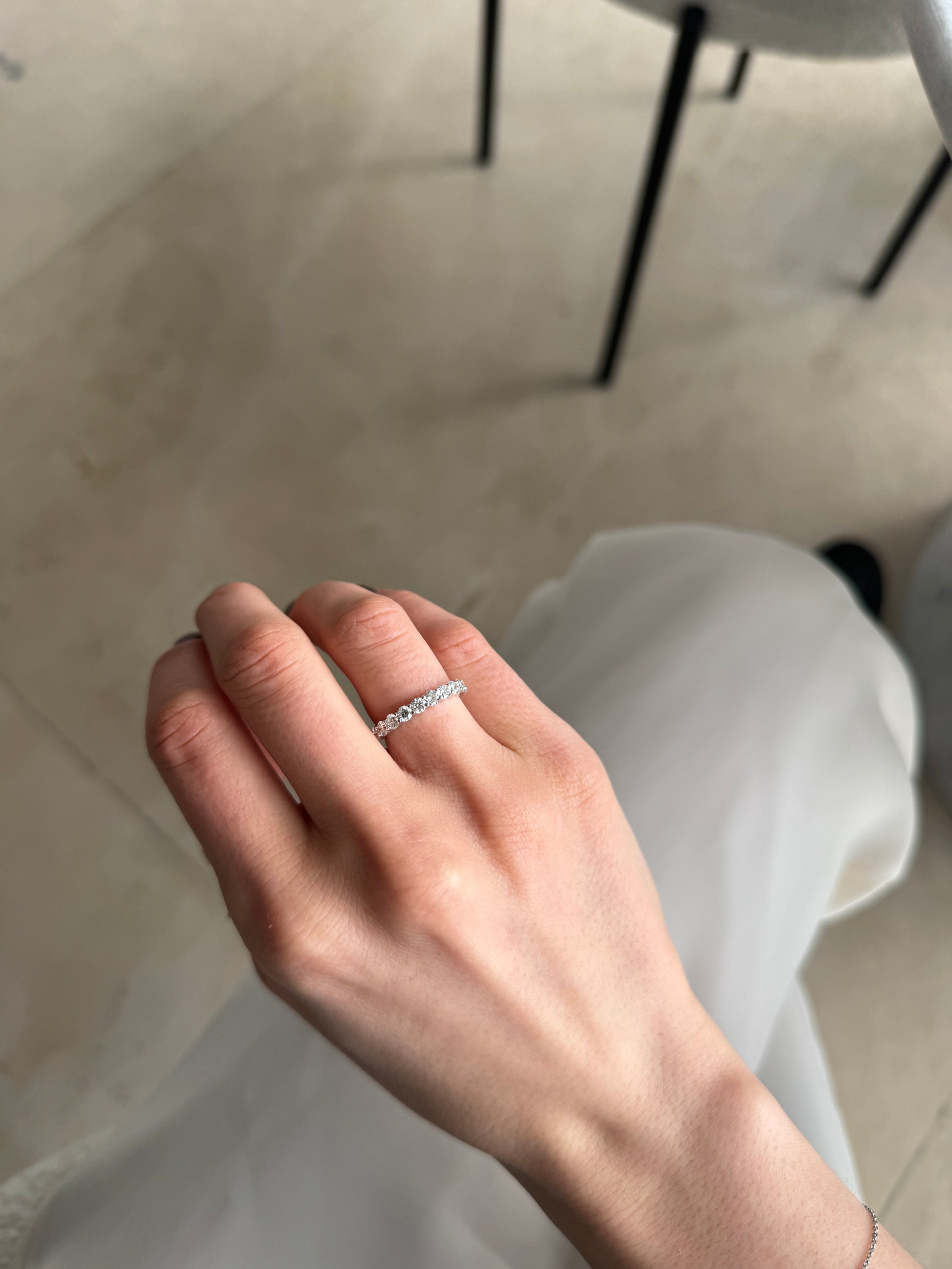 Half Diamond Band 10 pt