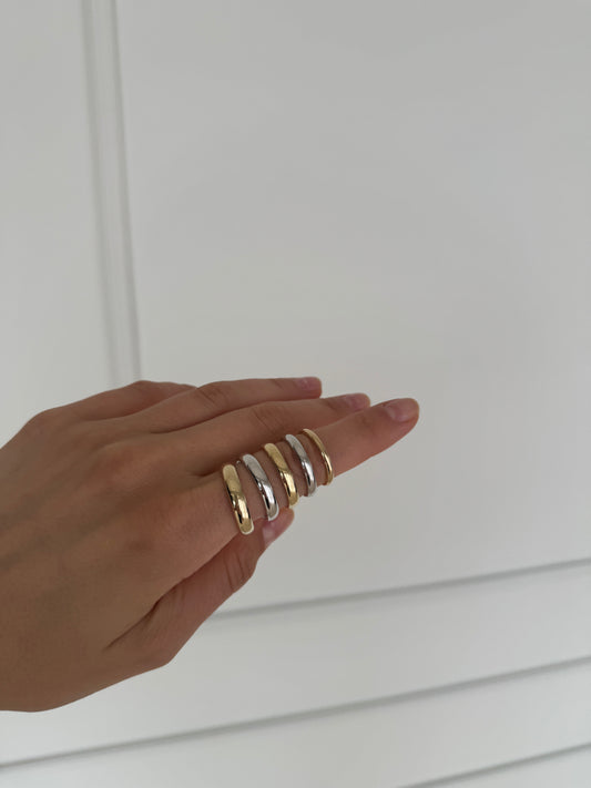 Round wedding band