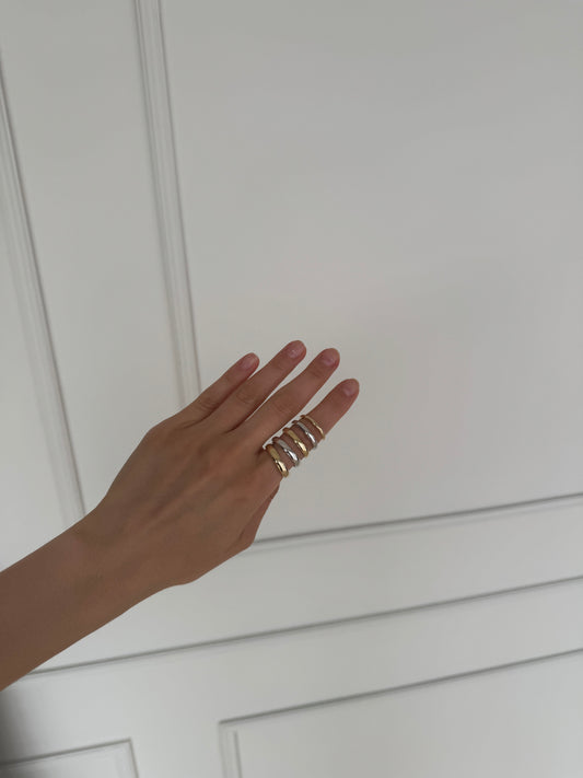 Round wedding band