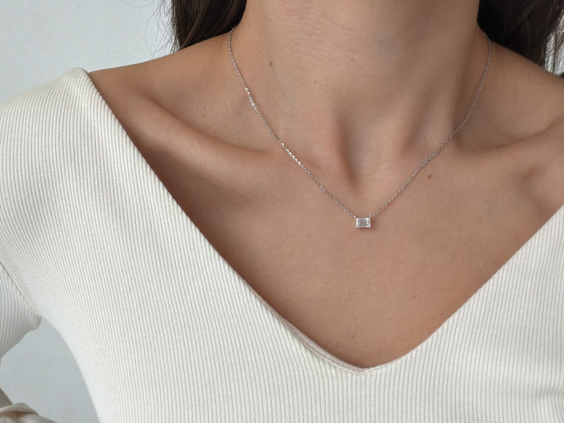 Emerald East-West Pendant