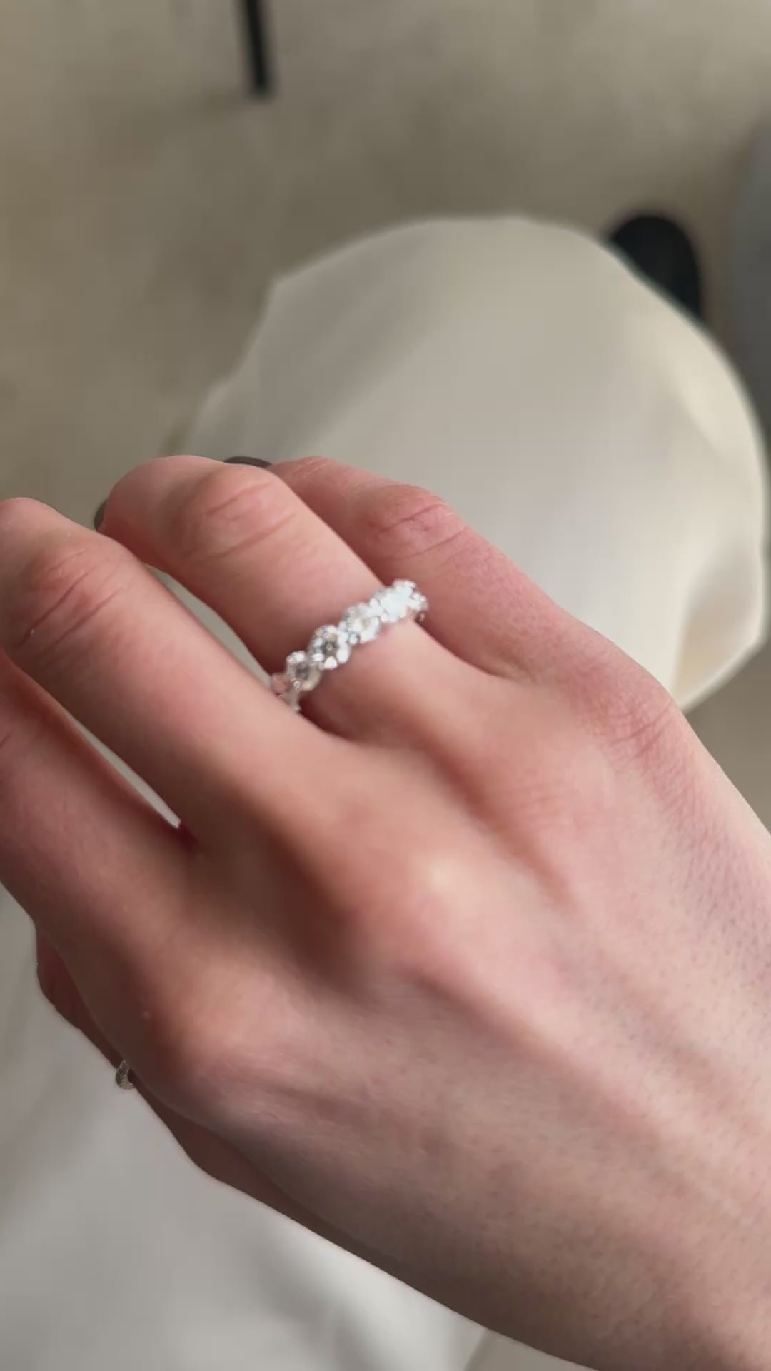 Half Diamond Band 30 pt